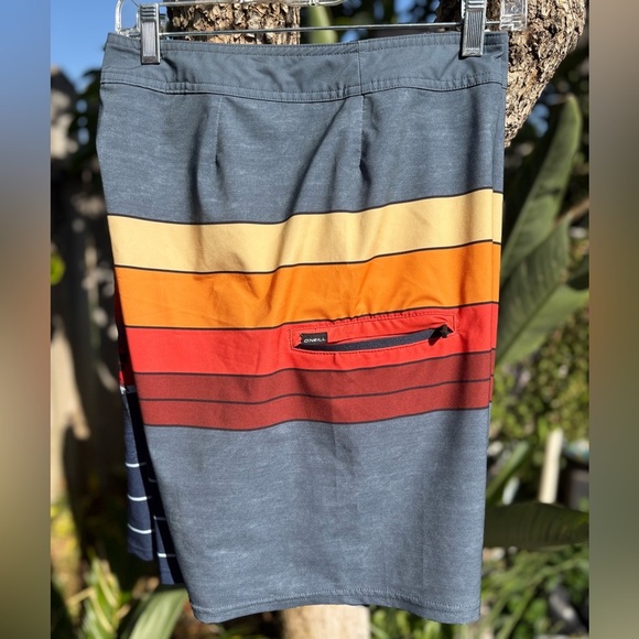 O'Neill Hyperfreak Heist Line Board Shorts Size: 34 - Picture 5 of 10